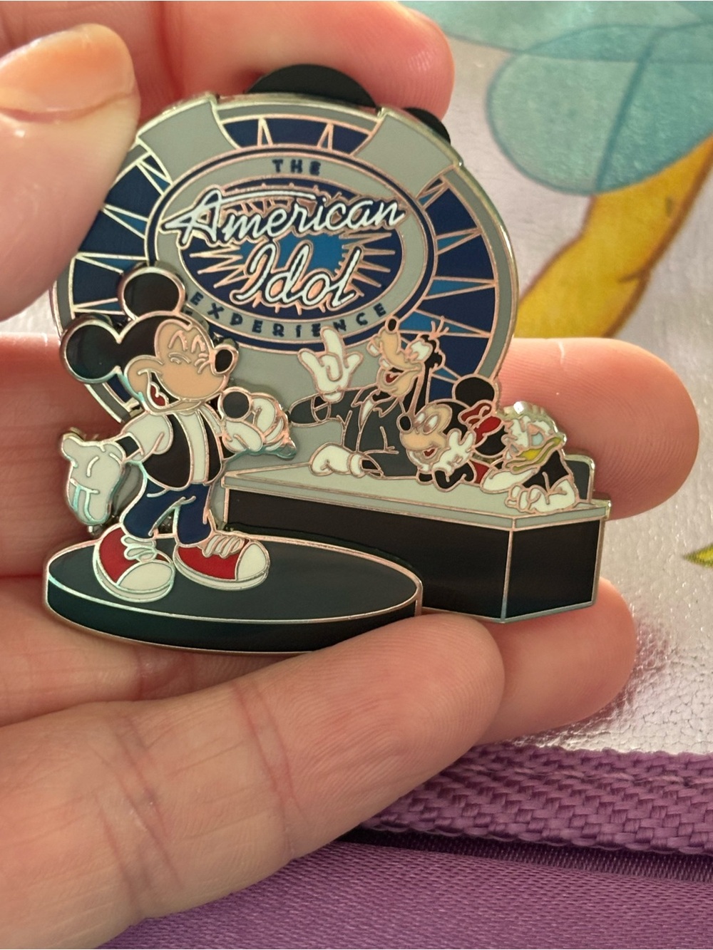Disney American Idol Pin - Navy, Red, Black, White